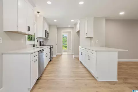 Entry Way - 131 Forest Dr, Warrior, AL 35180 photo 1 of 5