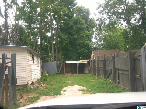 504 Adams St N, Clanton, AL 35045 photo 2