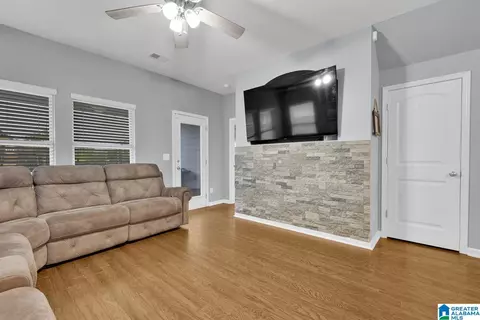 9353 Hoffman Pl, Warrior, AL 35180 photo 5