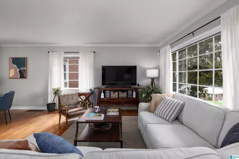 Living - 5729 11th Ave S, Birmingham, AL 35222 photo 3 of 5