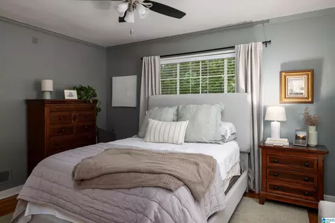 Bedroom - 5729 11th Ave S, Birmingham, AL 35222 photo 7 of 8