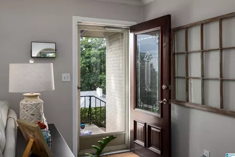 Entry Way - 5729 11th Ave S, Birmingham, AL 35222 photo 4 of 6