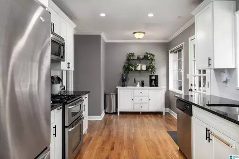 Kitchen - 5729 11th Ave S, Birmingham, AL 35222 photo 1 of 6
