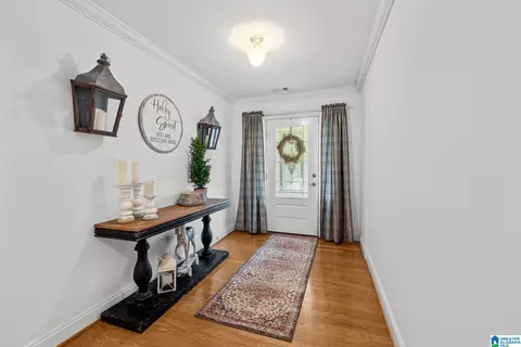 Entry Way - 2043 Maplewood Ln, Clanton, AL 35045 photo 1 of 2
