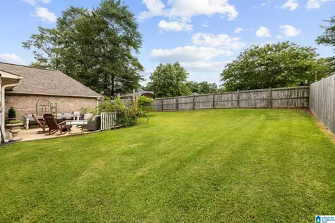 Exterior - 2043 Maplewood Ln, Clanton, AL 35045 photo 5 of 10