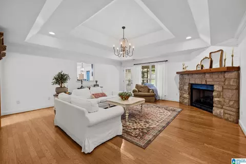 Living - 2043 Maplewood Ln, Clanton, AL 35045 photo 1 of 1
