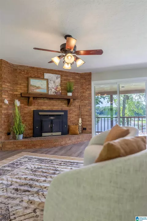 814 E Haven Dr, Glencoe, AL 35905 photo 5