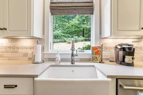 Kitchen - 360 Stonegate Dr, Birmingham, AL 35242 photo 5 of 7