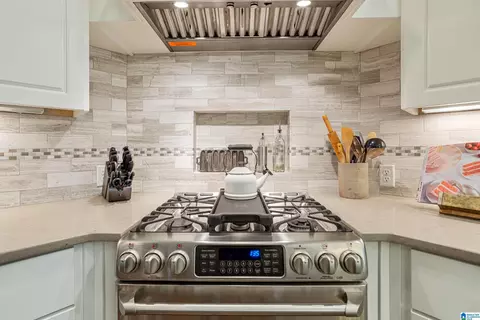 Kitchen - 360 Stonegate Dr, Birmingham, AL 35242 photo 6 of 7