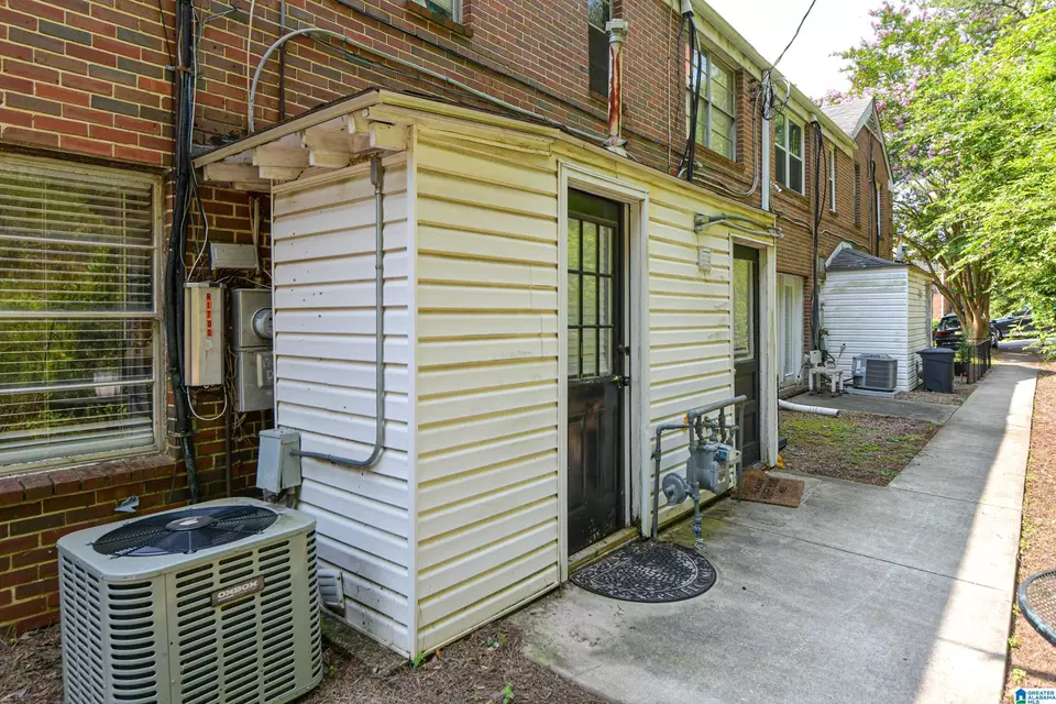 Exterior - 1700 Valley Ave #D, Homewood, AL 35209 photo 5 of 5