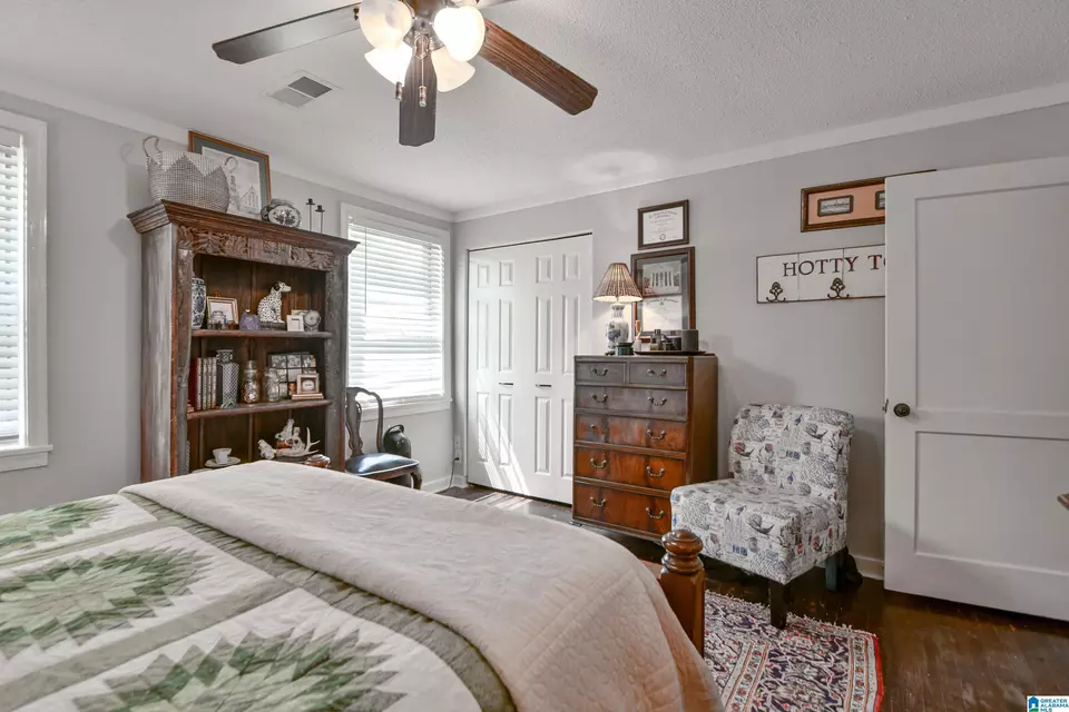 Bedroom - 1700 Valley Ave #D, Homewood, AL 35209 photo 4 of 8