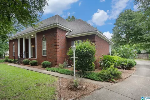 802 Golf Dr, Clanton, AL 35045 photo 2