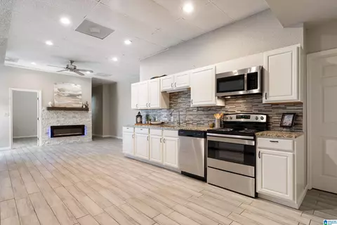 404 Patton Chapel Ln #404, Hoover, AL 35226