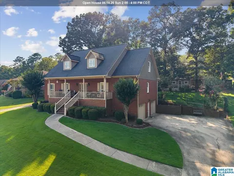 315 Roundabout Dr, Trussville, AL 35173