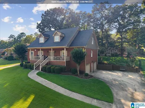 315 Roundabout Dr, Trussville, AL 35173