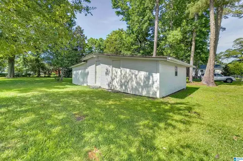 Exterior - 203 Parrish Ave, Clanton, AL 35045 photo 20 of 21