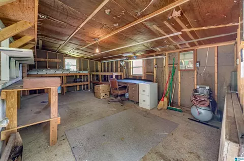 Other - 203 Parrish Ave, Clanton, AL 35045 photo 10 of 11