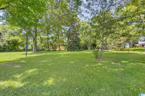 Exterior - 203 Parrish Ave, Clanton, AL 35045 photo 17 of 21
