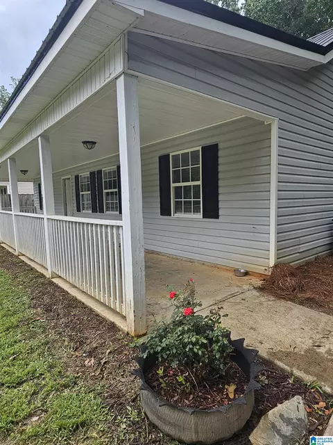 110 3rd St W, Fruithurst, AL 36262 photo 3