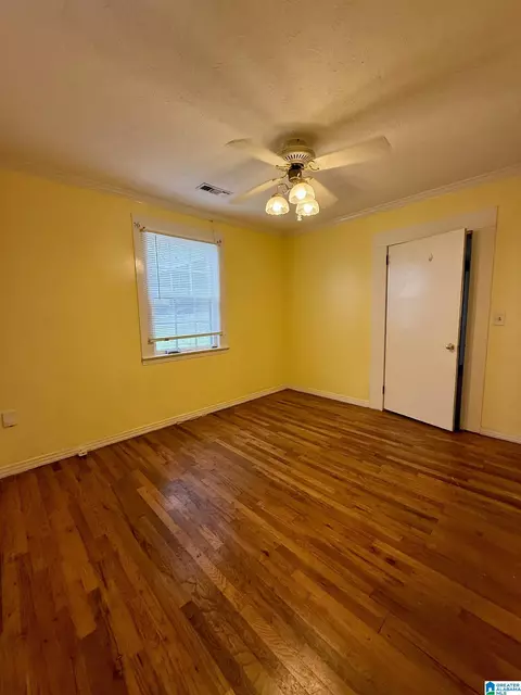 Bedroom - 1006 2nd Ave N, Clanton, AL 35045 photo 2 of 4