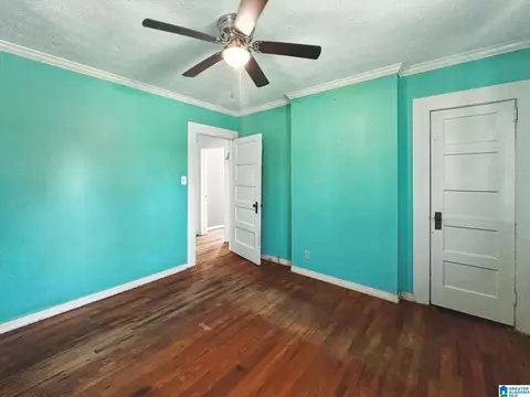 Bedroom - 1006 2nd Ave N, Clanton, AL 35045 photo 3 of 4