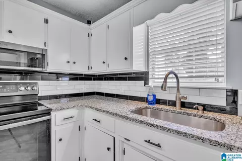 Kitchen - 220 2nd St E, Warrior, AL 35180 photo 2 of 3