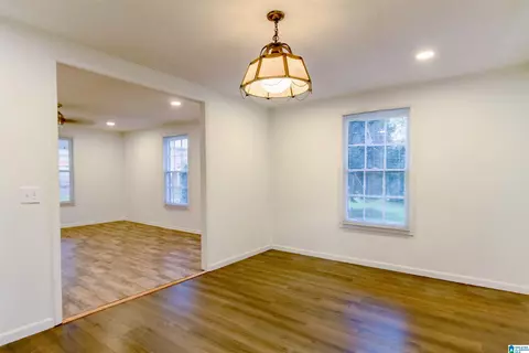 1407 8th St N, Clanton, AL 35045 photo 3