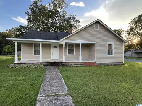 1407 8th St N, Clanton, AL 35045 photo 1