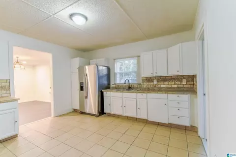 1407 8th St N, Clanton, AL 35045 photo 6