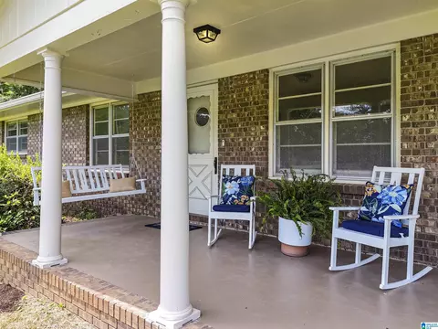 Exterior - 32807 Highway 31, Calera, AL 35040 photo 3 of 21