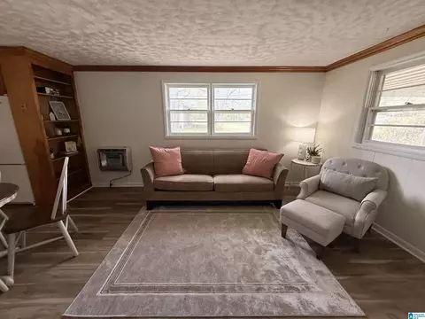 Living - 32807 Highway 31, Calera, AL 35040 photo 2 of 13