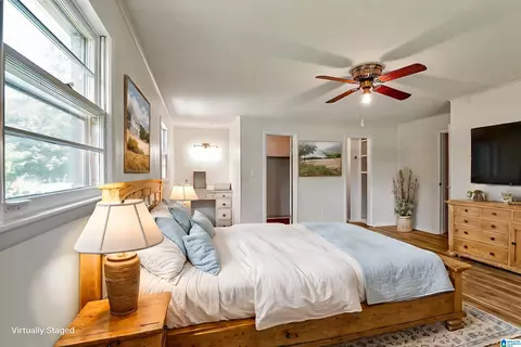 Bedroom - 32807 Highway 31, Calera, AL 35040 photo 1 of 9