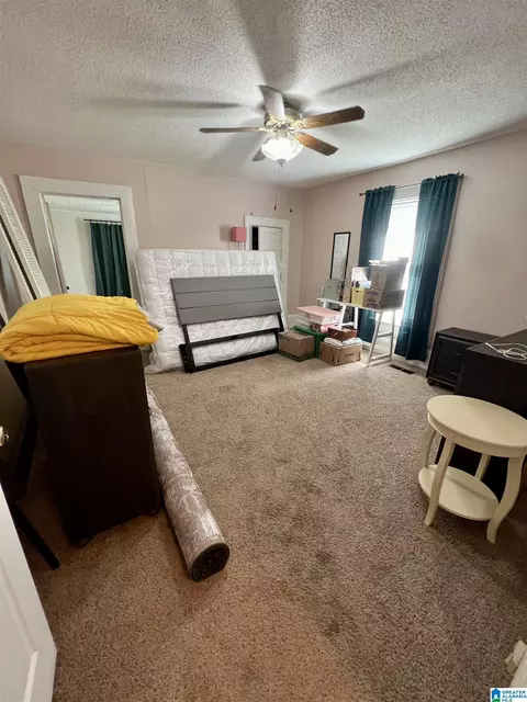 Bedroom - 703 Hand St, Clanton, AL 35045 photo 3 of 5