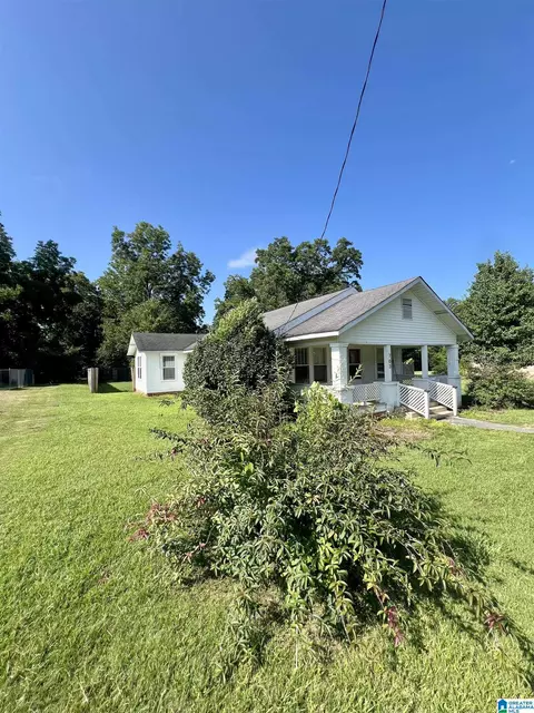 Other - 703 Hand St, Clanton, AL 35045 photo 2 of 8