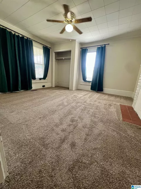 Bedroom - 703 Hand St, Clanton, AL 35045 photo 2 of 5