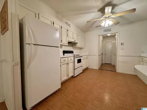 127 Mims Cir, Clanton, AL 35045 photo 4