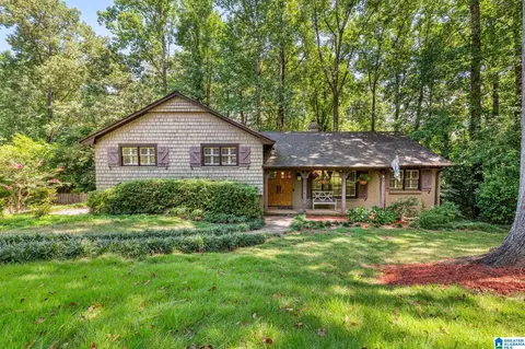 3611 Knightsbridge Rd, Mountain Brook, AL 35223