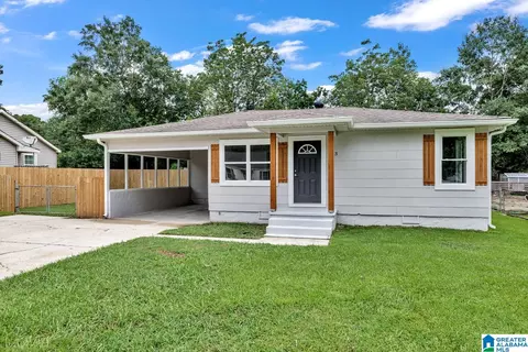 113 Augusta St, Clanton, AL 35045 photo 1