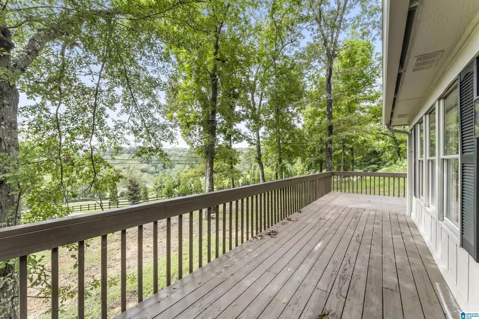 Exterior - 3012 2nd St, Trussville, AL 35173 photo 2 of 2