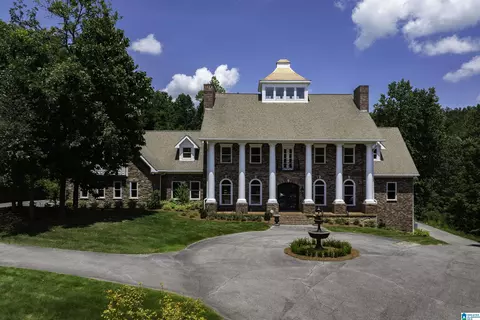 3005 Overlook Ln, Fultondale, AL 35068