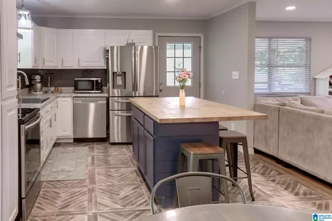Kitchen - 106 Deer St, Jasper, AL 35504 photo 4 of 5
