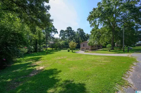 Exterior - 100 Camille Ct, Clanton, AL 35045 photo 15 of 16