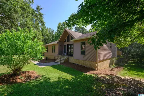 Exterior - 100 Camille Ct, Clanton, AL 35045 photo 2 of 16