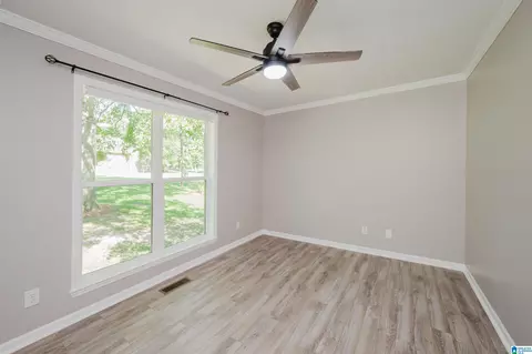 Bedroom - 100 Camille Ct, Clanton, AL 35045 photo 3 of 6