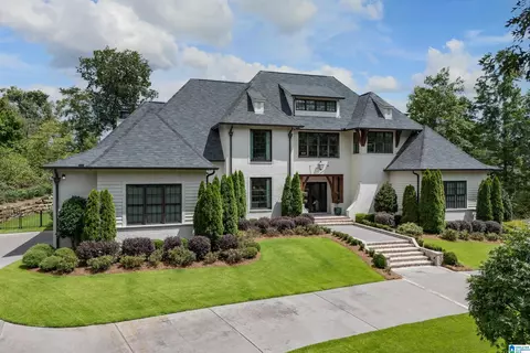 7441 Ashland Ln, Vestavia Hills, AL 35242