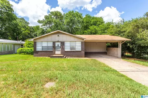 305 Glade Rd E, Anniston, AL 36206