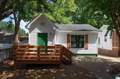 727 Clarendon Ave, Bessemer, AL 35020