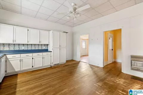 Entry Way - 106 4th Ave E, Oneonta, AL 35121 photo 2 of 6