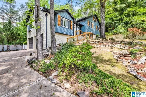 1538 Blind Brook Ln, Vestavia Hills, AL 35216