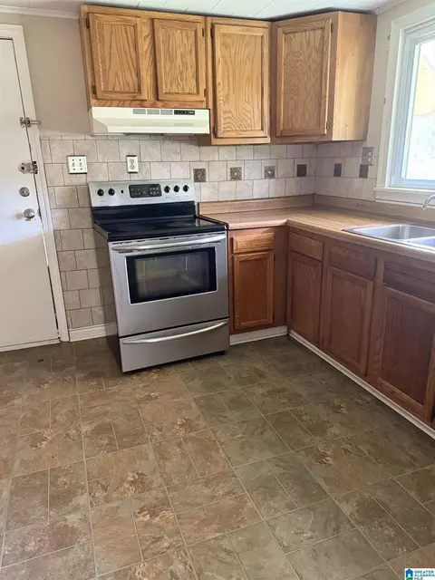 Kitchen - 5519 Powers Rd, Mount Olive, AL 35117 photo 1 of 2